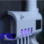 Тримач-диспенсер для зубної пасти та щіток Toothbrush sterilizer автоматичний — фото 4