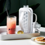 Портативна силіконова форма для льоду пляшка 2 в 1 ICE CUBE TRAY складана на 17 кульок — фото 3