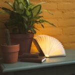 Світильник-книга, нічник книжка VHG Foldable Book Lamp Brown — фото 6